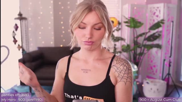 Gallery image thumbnail from Paige's myfreecams stream on, 08/16/2024, 21:18 image 9 of 20