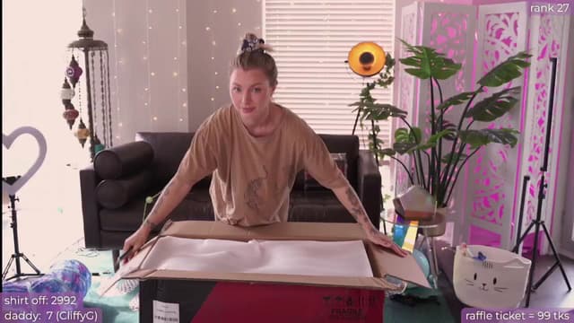 Gallery image thumbnail from Paige's myfreecams stream on, 08/18/2024, 23:43 image 3 of 20