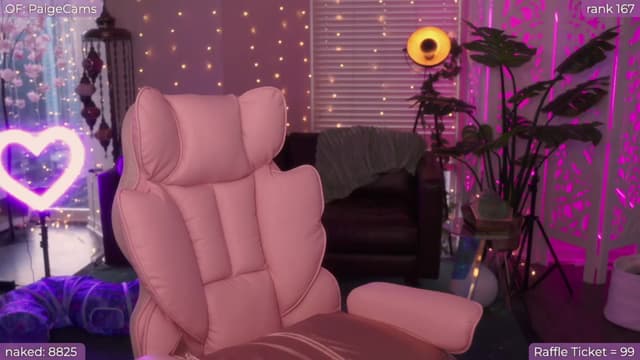 Gallery image thumbnail from Paige's myfreecams stream on, 09/16/2024, 01:06 image 18 of 20