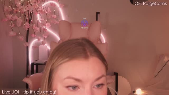 Gallery image thumbnail from Paige's myfreecams stream on, 07/28/2025, 23:57 image 9 of 20