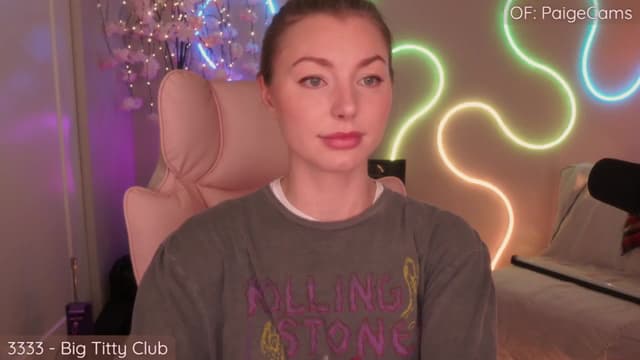 Gallery image thumbnail from Paige's myfreecams stream on, 08/01/2025, 24:33 image 7 of 20