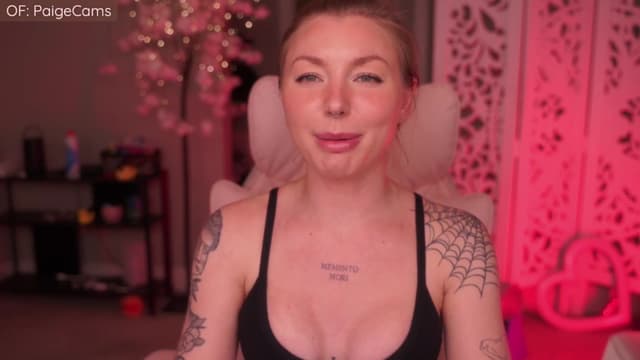 Gallery image thumbnail from Paige's myfreecams stream on, 01/06/2026, 06:22 image 11 of 20