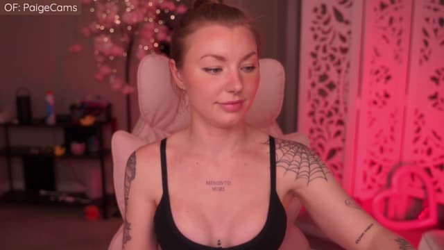 Gallery image thumbnail from Paige's myfreecams stream on, 01/06/2026, 06:22 image 7 of 20