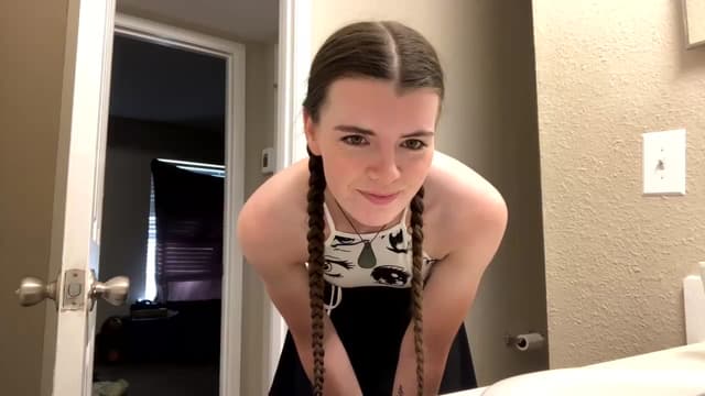 Gallery image thumbnail from Pippi's myfreecams stream on, 06/20/2024, 22:35 image 17 of 20