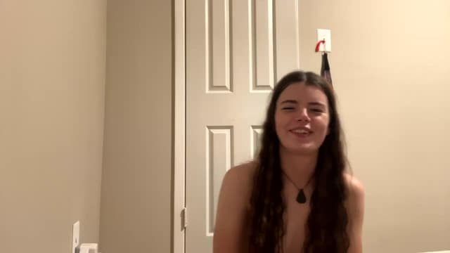 Gallery image thumbnail from Pippi's myfreecams stream on, 06/22/2024, 08:16 image 18 of 20