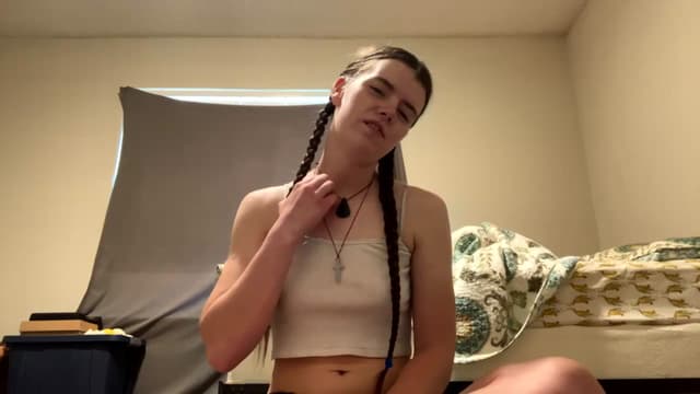 Gallery image thumbnail from Pippi's myfreecams stream on, 06/24/2024, 17:17 image 6 of 20