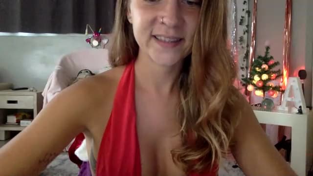 Gallery image thumbnail from Qi_ra's myfreecams stream on, 12/25/2022, 03:09 image 17 of 20