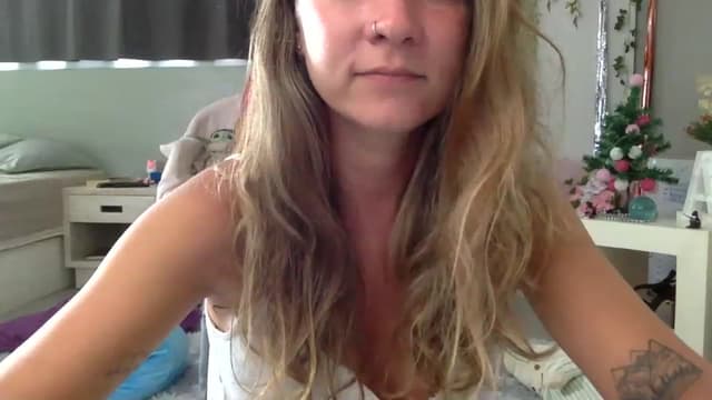 Gallery image thumbnail from Qi_ra's myfreecams stream on, 01/19/2023, 01:14 image 16 of 20