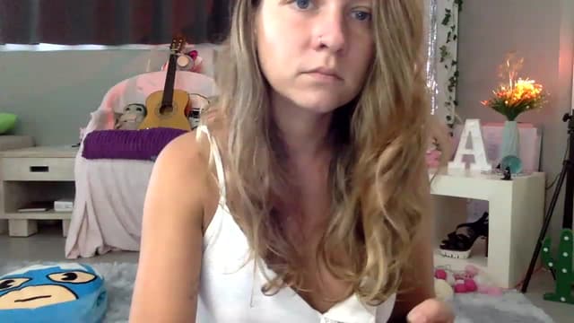 Gallery image thumbnail from Qi_ra's myfreecams stream on, 02/04/2023, 03:02 image 20 of 20