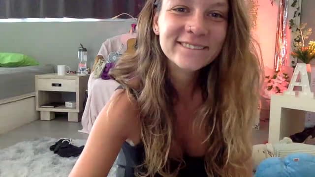 Gallery image thumbnail from Qi_ra's myfreecams stream on, 02/24/2023, 02:55 image 6 of 20