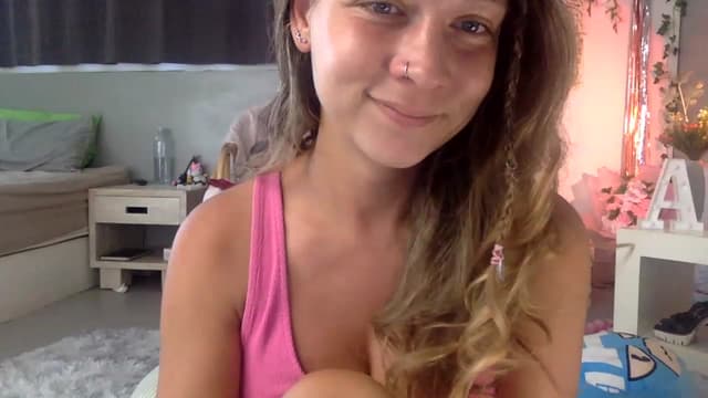 Gallery image thumbnail from Qi_ra's myfreecams stream on, 03/18/2023, 02:41 image 6 of 20