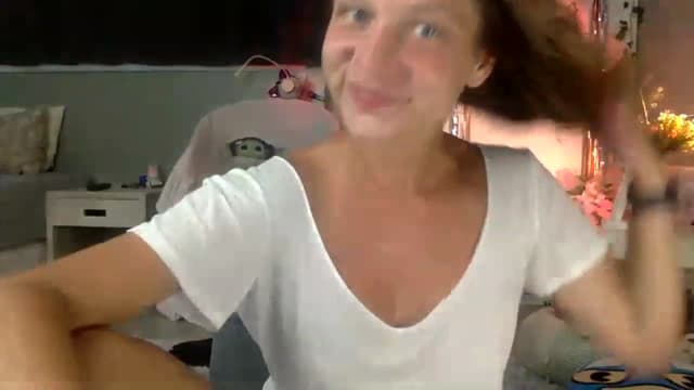 Gallery image thumbnail from Qi_ra's myfreecams stream on, 03/26/2023, 10:20 image 17 of 20