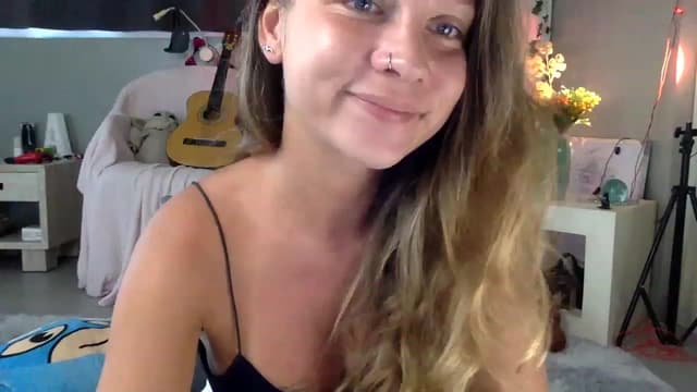 Gallery image thumbnail from Qi_ra's myfreecams stream on, 05/09/2023, 01:46 image 14 of 20