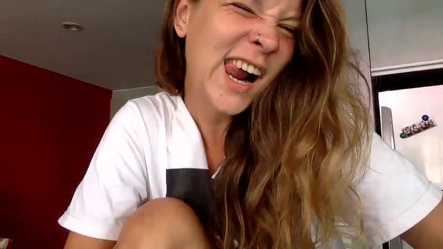 Gallery image thumbnail from Qi_ra's myfreecams stream on, 06/02/2023, 03:12 image 10 of 20