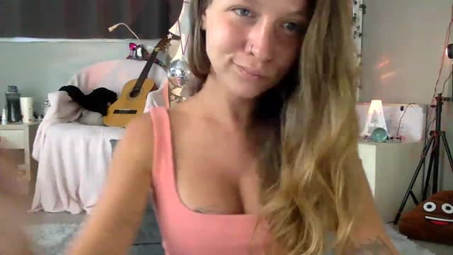 Gallery image thumbnail from Qi_ra's myfreecams stream on, 06/13/2023, 01:42 image 13 of 20