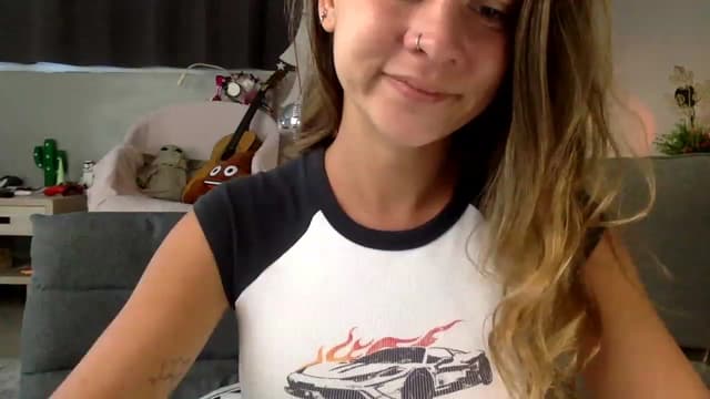 Gallery image thumbnail from Qi_ra's myfreecams stream on, 06/26/2023, 01:07 image 1 of 20