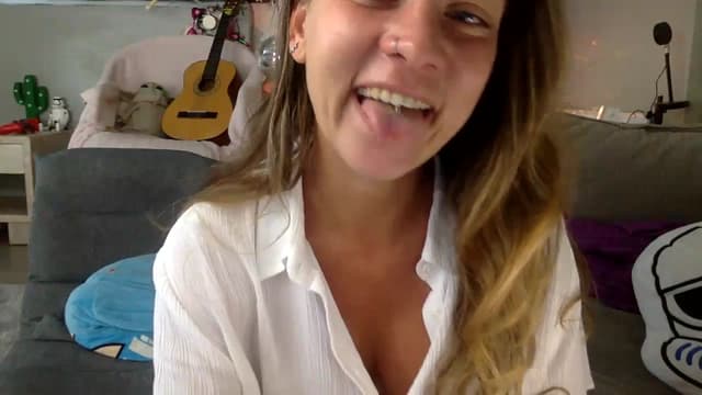 Gallery image thumbnail from Qi_ra's myfreecams stream on, 07/04/2023, 02:19 image 13 of 20