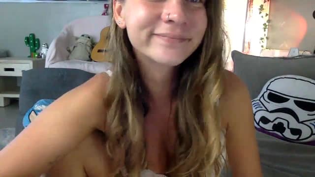 Gallery image thumbnail from Qi_ra's myfreecams stream on, 07/11/2023, 05:54 image 8 of 20