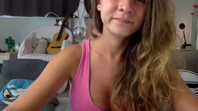 Gallery image thumbnail from Qi_ra's myfreecams stream on, 07/12/2023, 02:41 image 12 of 20