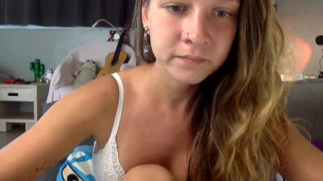 Gallery image thumbnail from Qi_ra's myfreecams stream on, 07/12/2023, 06:18 image 11 of 20