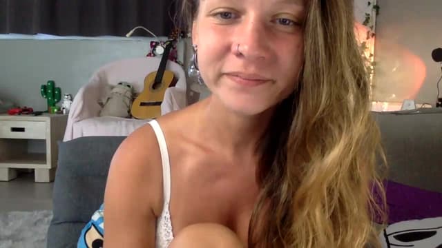 Gallery image thumbnail from Qi_ra's myfreecams stream on, 07/12/2023, 06:18 image 9 of 20