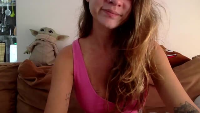Gallery image thumbnail from Qi_ra's myfreecams stream on, 08/07/2023, 04:14 image 10 of 20