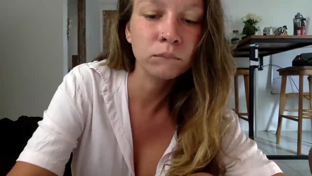 Gallery image thumbnail from Qi_ra's myfreecams stream on, 09/13/2023, 24:35 image 16 of 20