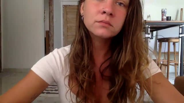 Gallery image thumbnail from Qi_ra's myfreecams stream on, 10/08/2023, 02:14 image 8 of 20