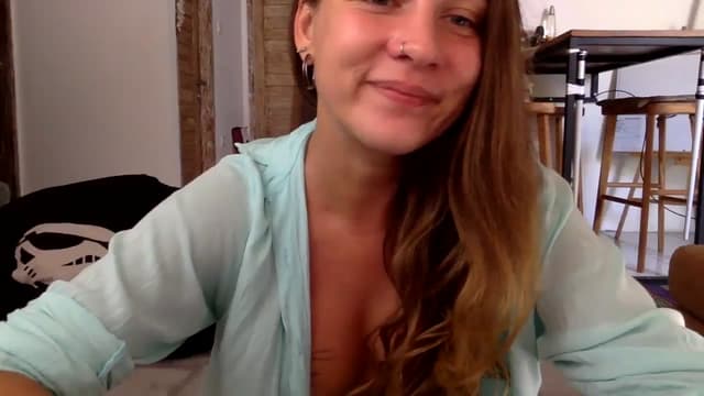 Gallery image thumbnail from Qi_ra's myfreecams stream on, 10/17/2023, 03:25 image 7 of 20