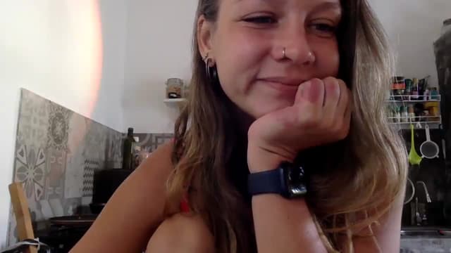 Gallery image thumbnail from Qi_ra's myfreecams stream on, 02/12/2024, 03:13 image 14 of 20