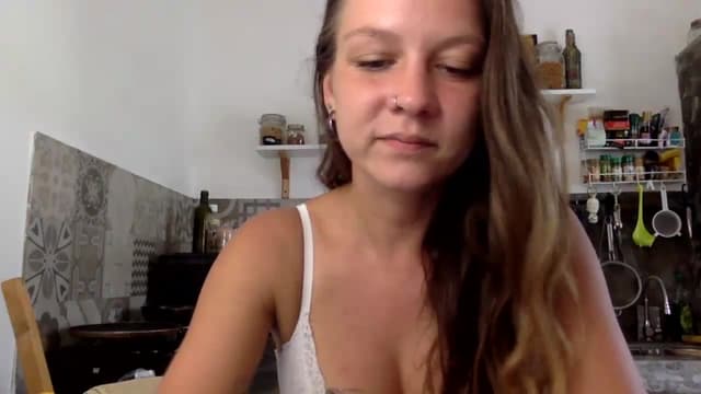 Gallery image thumbnail from Qi_ra's myfreecams stream on, 02/24/2024, 08:37 image 15 of 20