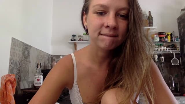 Gallery image thumbnail from Qi_ra's myfreecams stream on, 03/05/2024, 07:00 image 8 of 20