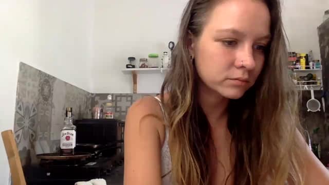 Gallery image thumbnail from Qi_ra's myfreecams stream on, 03/05/2024, 07:48 image 13 of 20