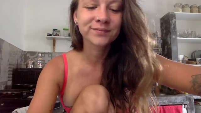 Gallery image thumbnail from Qi_ra's myfreecams stream on, 03/19/2024, 01:11 image 4 of 20