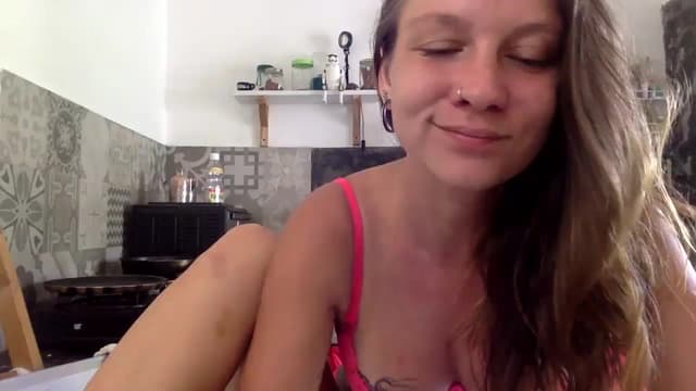 Gallery image thumbnail from Qi_ra's myfreecams stream on, 03/19/2024, 02:32 image 15 of 20