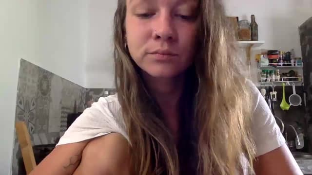 Gallery image thumbnail from Qi_ra's myfreecams stream on, 03/22/2024, 24:45 image 15 of 20