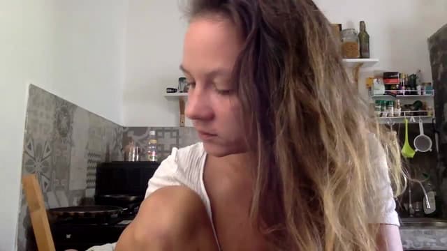 Gallery image thumbnail from Qi_ra's myfreecams stream on, 03/22/2024, 24:45 image 20 of 20