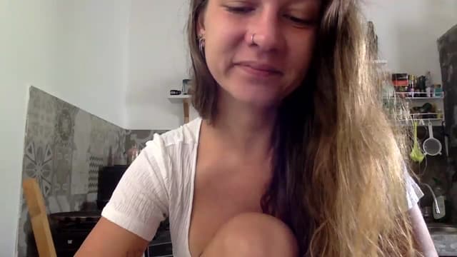 Gallery image thumbnail from Qi_ra's myfreecams stream on, 03/22/2024, 24:45 image 14 of 20
