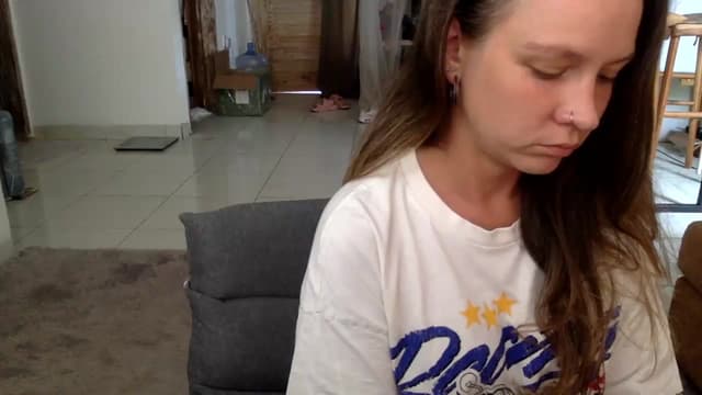 Gallery image thumbnail from Qi_ra's myfreecams stream on, 04/02/2024, 02:02 image 1 of 20