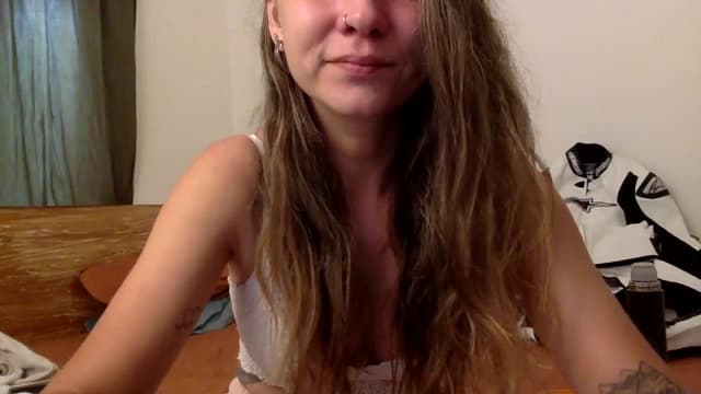 Gallery image thumbnail from Qi_ra's myfreecams stream on, 05/27/2024, 02:00 image 9 of 20