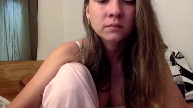 Gallery image thumbnail from Qi_ra's myfreecams stream on, 05/27/2024, 02:00 image 14 of 20