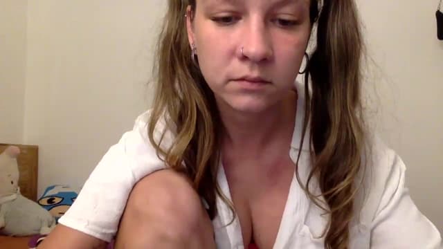 Gallery image thumbnail from Qi_ra's myfreecams stream on, 06/24/2024, 02:00 image 14 of 20