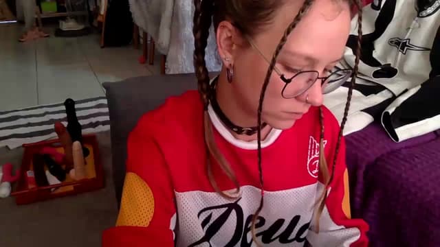 Gallery image thumbnail from Qi_ra's myfreecams stream on, 07/11/2024, 02:05 image 7 of 20
