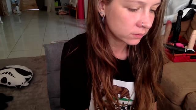 Gallery image thumbnail from Qi_ra's myfreecams stream on, 07/19/2024, 01:43 image 12 of 20