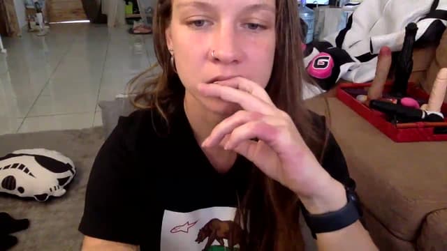 Gallery image thumbnail from Qi_ra's myfreecams stream on, 07/19/2024, 01:43 image 11 of 20
