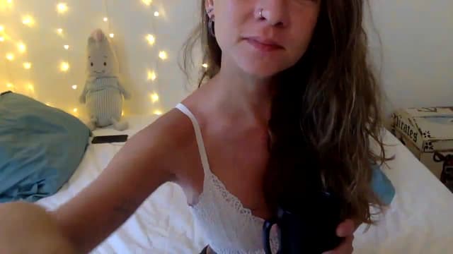 Gallery image thumbnail from Qi_ra's myfreecams stream on, 10/14/2024, 03:21 image 2 of 20
