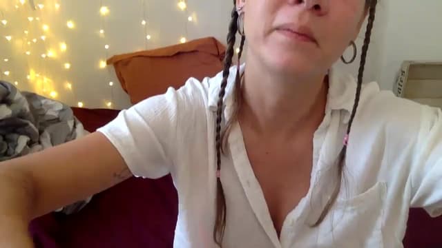 Gallery image thumbnail from Qi_ra's myfreecams stream on, 10/22/2024, 08:21 image 17 of 20