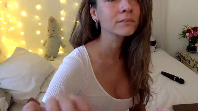 Gallery image thumbnail from Qi_ra's myfreecams stream on, 10/31/2024, 01:05 image 2 of 20