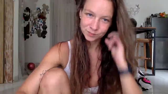 Gallery image thumbnail from Qi_ra's myfreecams stream on, 01/20/2025, 01:53 image 5 of 20