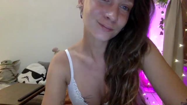 Gallery image thumbnail from Qi_ra's myfreecams stream on, 03/04/2025, 13:34 image 3 of 20